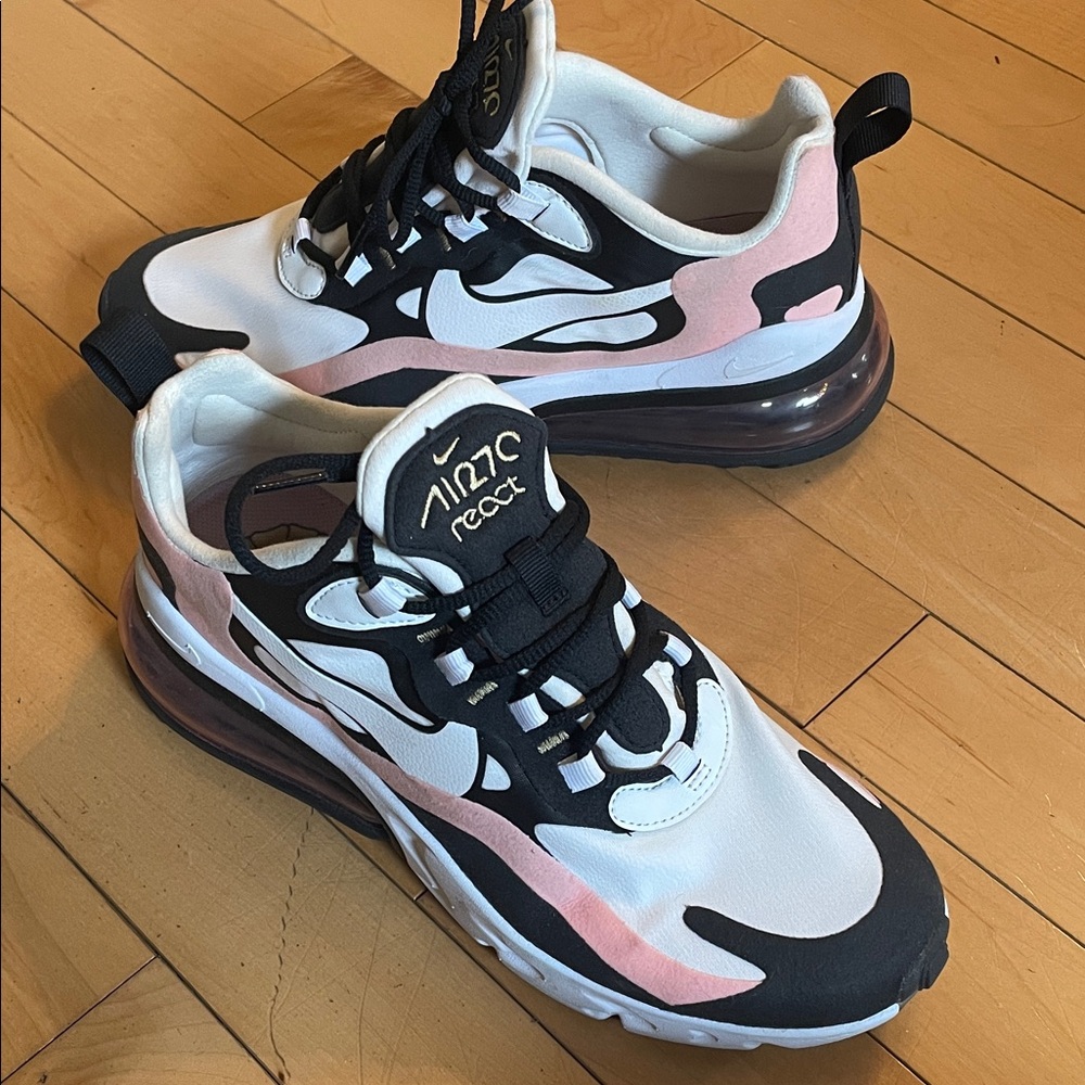 Nike Women's Sneakers - Black and Pink